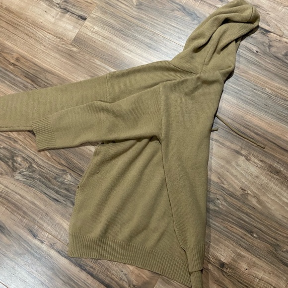 knit hoodie - Picture 4 of 4